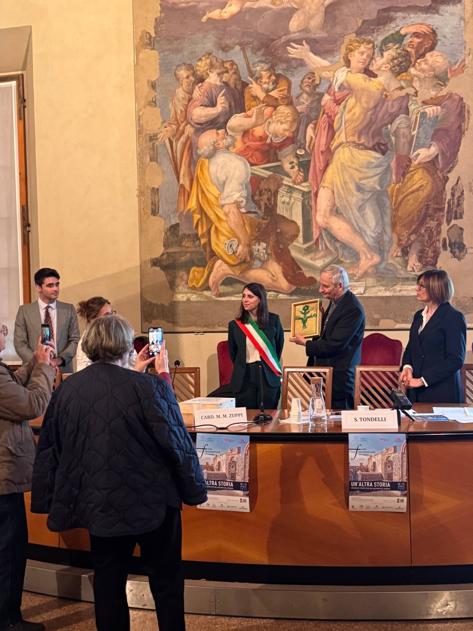 Conferimento del premio Novi Cives a S.E. cardinale Zuppi